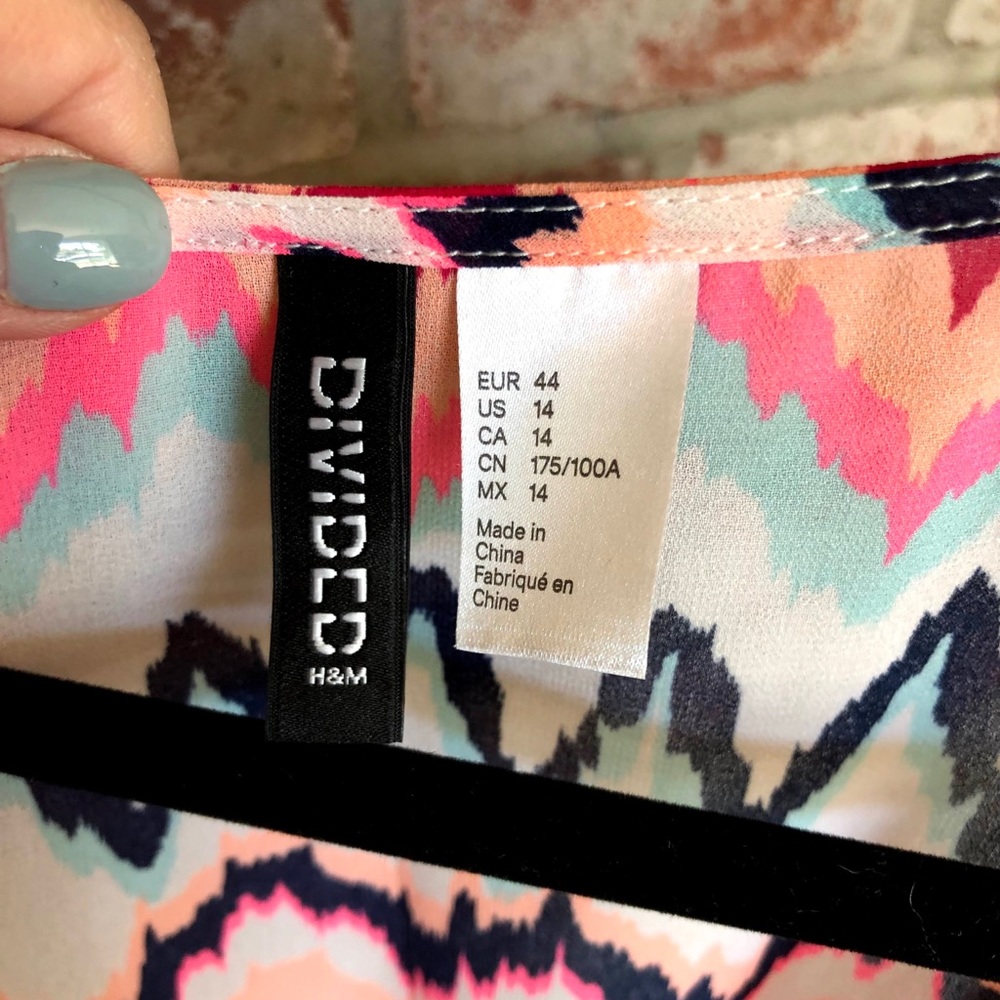 H&M Multi Color Pool Cover Up - Picture 4 of 4